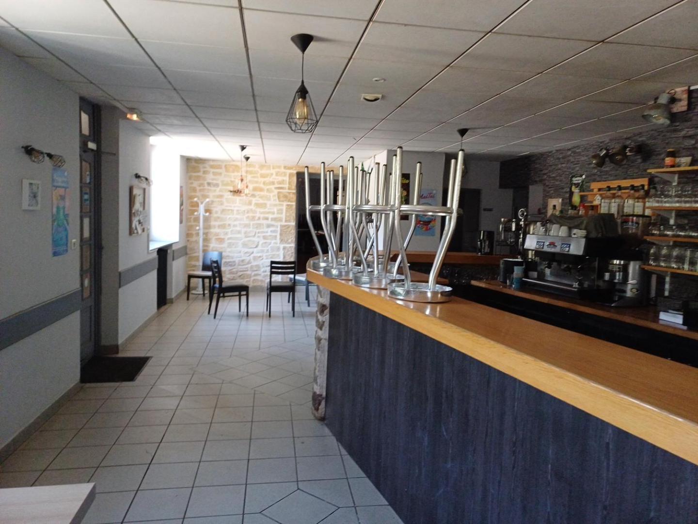 Auberge Des Platanes Villevocance 外观 照片